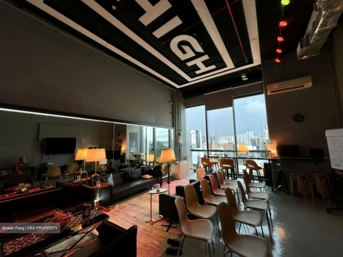 Centrium Square (D8), Office #538451461